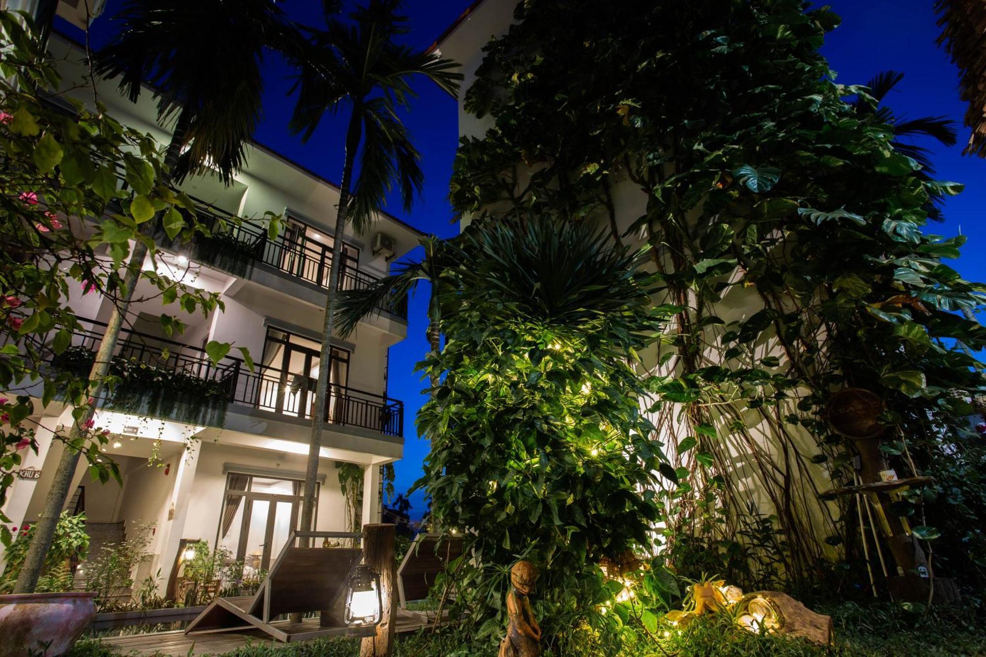 Khách sạn Vườn Cổ Tích 3*